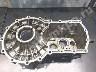 Задний корпус коробки передач Фольксваген Транспортер Т4 Задний корпус коробки передач Фольксваген Транспортер Т4