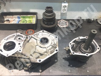 Корпус и валы раздатки Корпус и валы раздатки