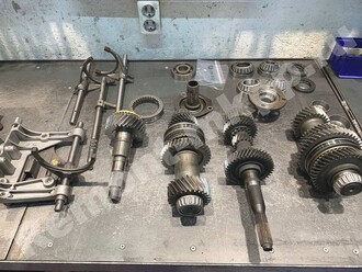 Запчасти для сборки механической коробки передач Volvo 960 Запчасти для сборки механической коробки передач Volvo 960