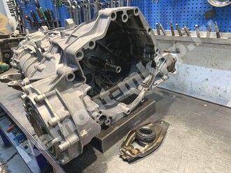 Механическая коробка передач Audi Q5 (2.0) собрана