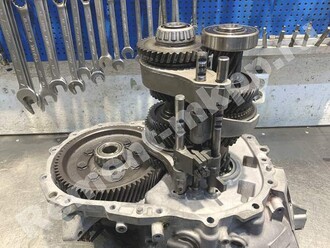 Установка вилок включения передач мкпп Крайслер Конкорд 3.0 Установка вилок включения передач мкпп Крайслер Конкорд 3.0