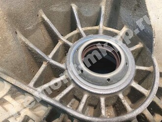 Забиваем сальник привода мкпп Опель Антара (F40) Забиваем сальник привода мкпп Опель Антара (F40)