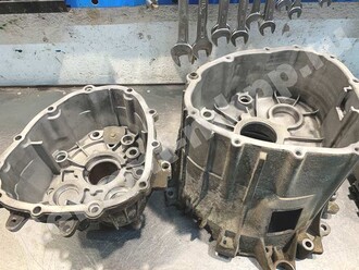 Корпуса коробки передач Volvo 960 Корпуса коробки передач Volvo 960